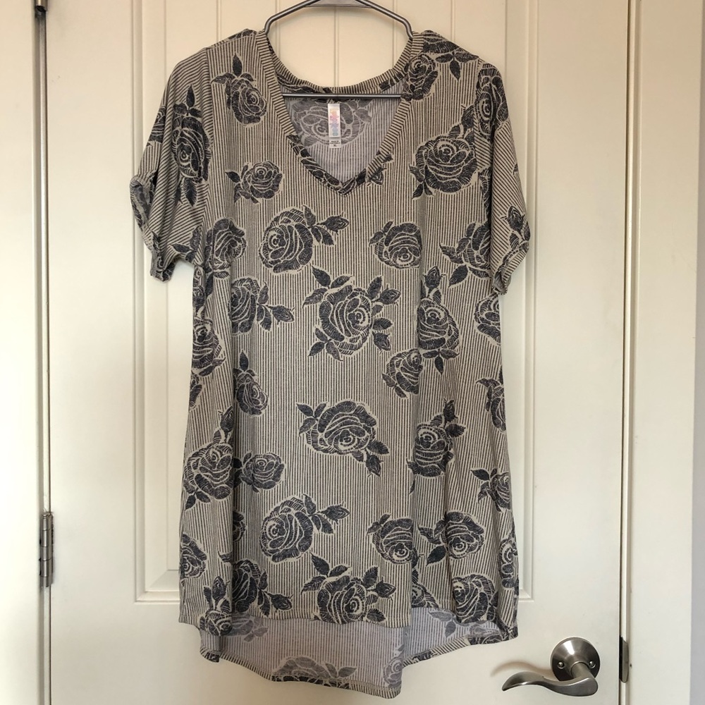 GUC XL LuLaRoe Christy top